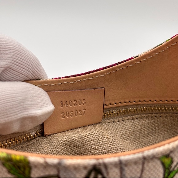 Gucci White Flora Floral Canvas Bamboo
Top Handle Mini Tote Bag - Picture 6 of 12